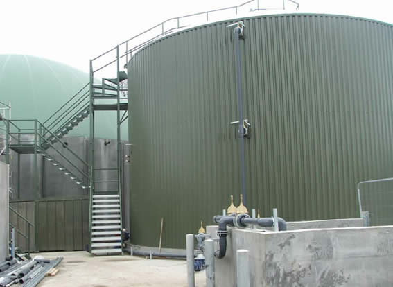 Steel tank; 80kW tanks capacity. 